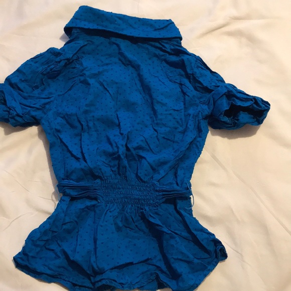 Blue blouse with belt - Picture 3 of 4